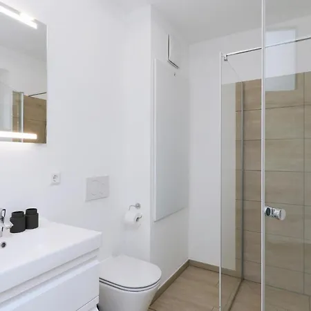 Stunning In Lembruch-duemmer Apartment *